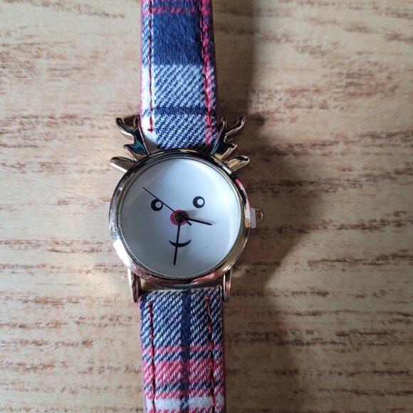 Reindeer Watch - Picture 2 of 2